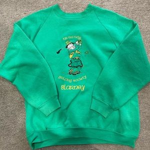 Vintage green Irish golf embroidered crewneck